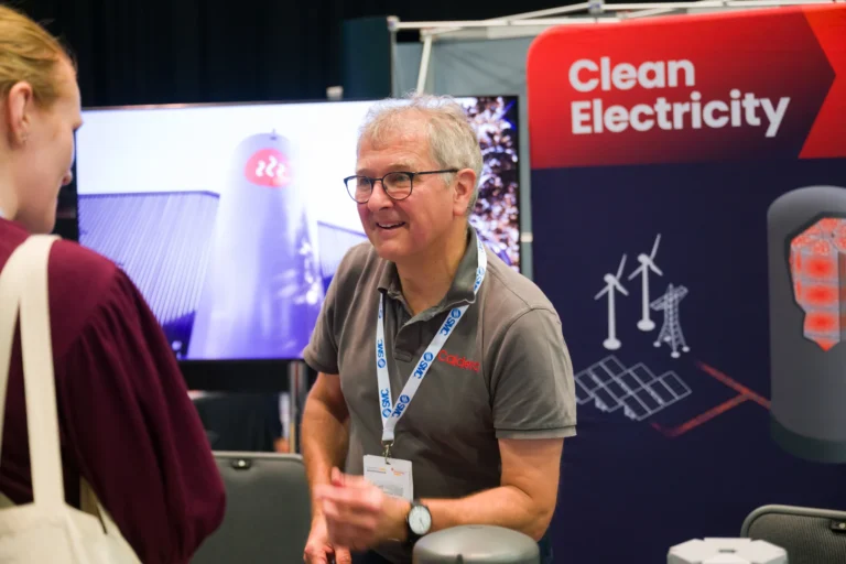 Exhibitor discussing clean electricity at the 2026 Sustainable Food Factory and Food+Beverage Engineering event.